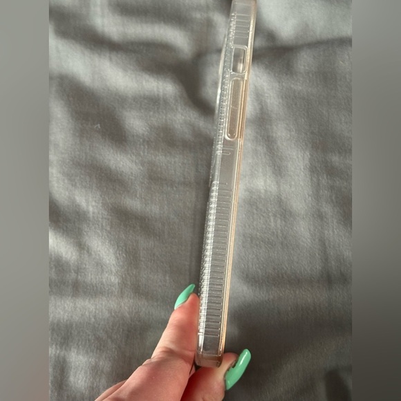 Speck phone case for Iphone 12 pro max - Picture 3 of 6